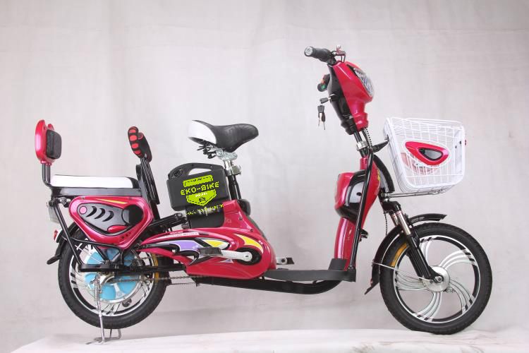 Электроскутер-мопед E-Toro Les Dacha 350W 60В/12Ач Электроскутер-мопед E-Toro Les Dacha 350W 60В/12Ач